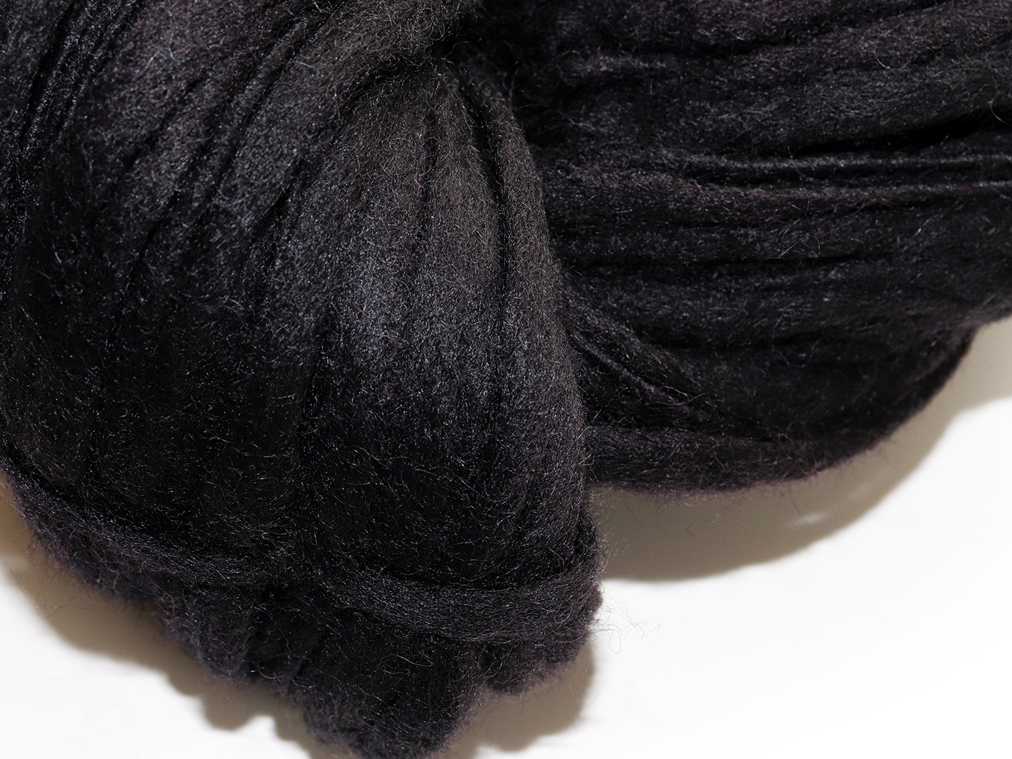 Onix Black Yarn