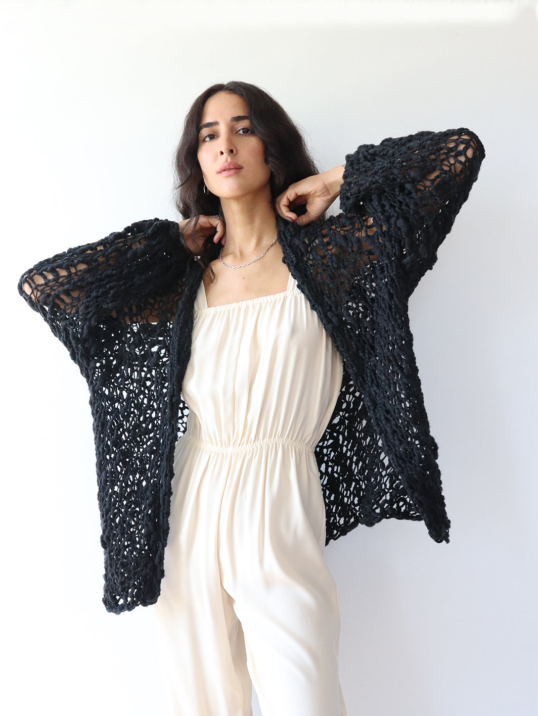 The Long Robe - Black