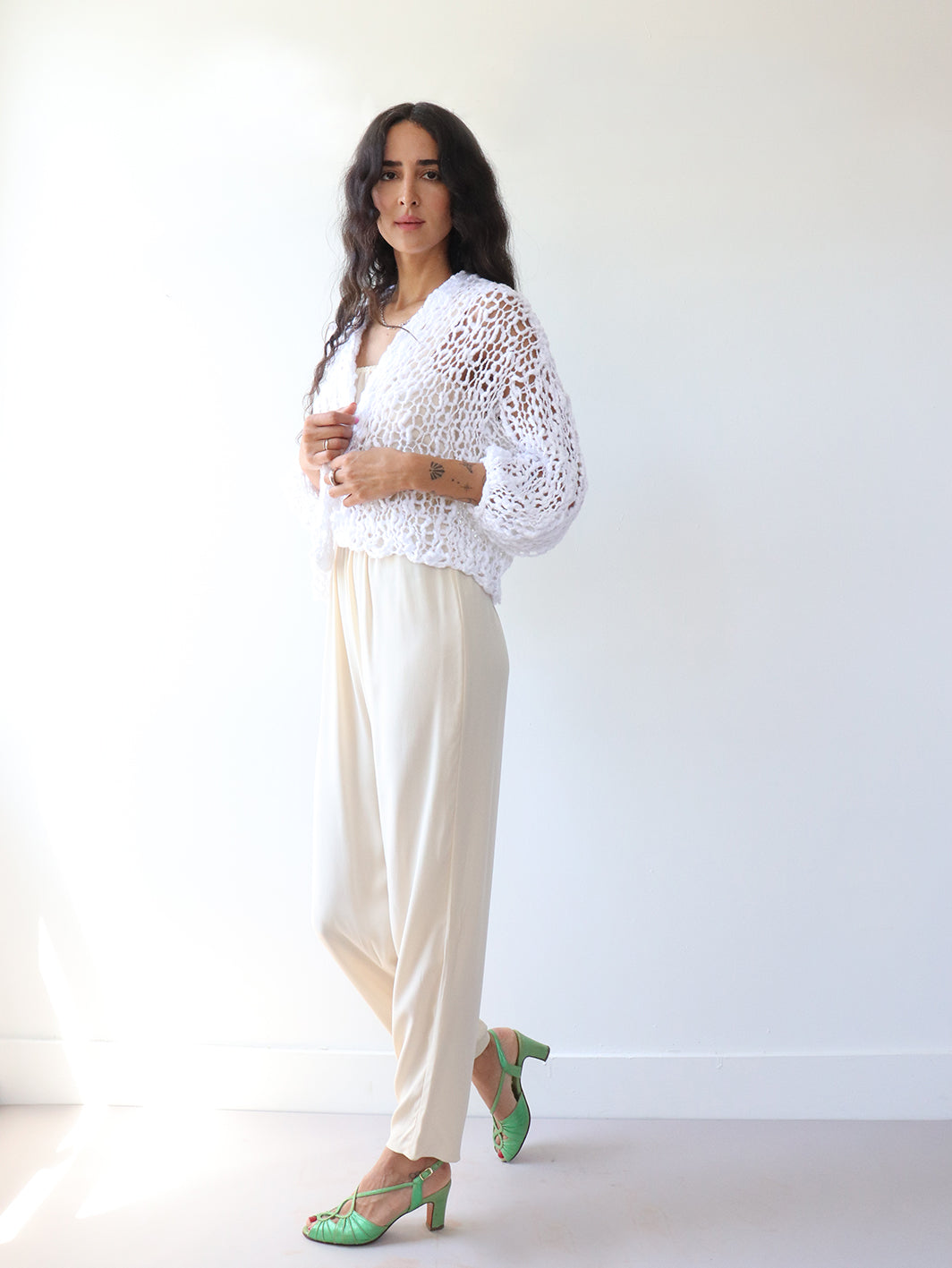 The Cropped Cotton Robe - White