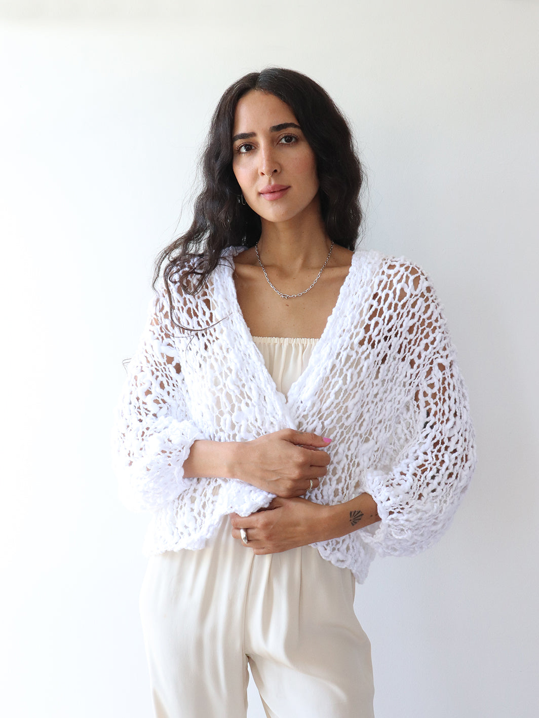 The Cropped Cotton Robe - White