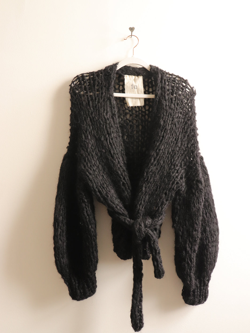 Wool - Cardi Balloon sleeves w/belt - black