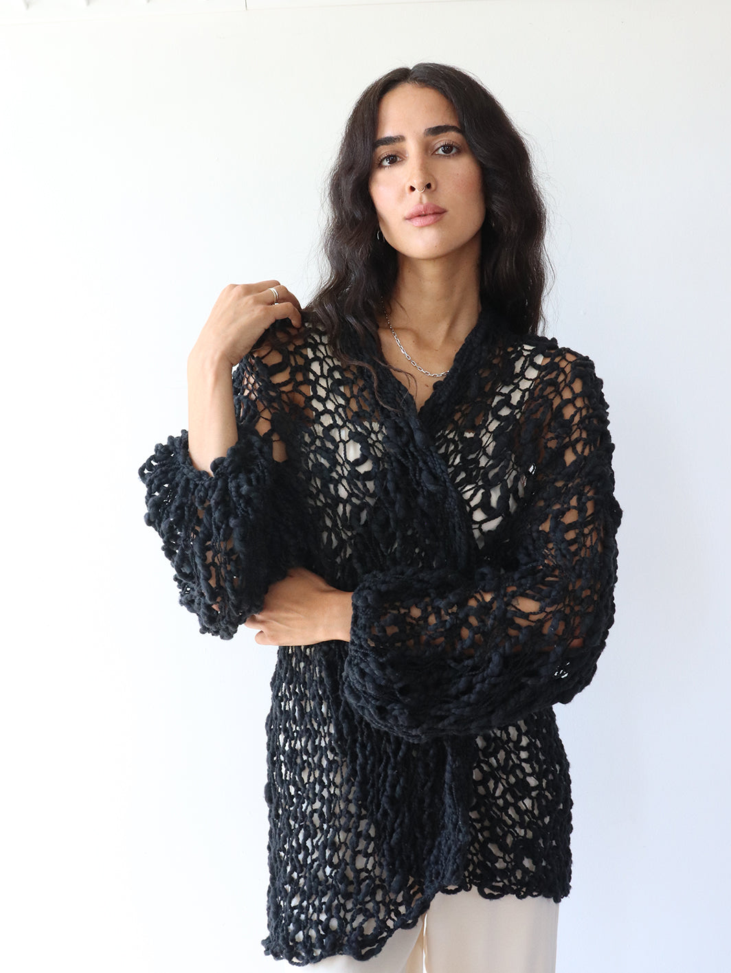 The Long Robe - Black